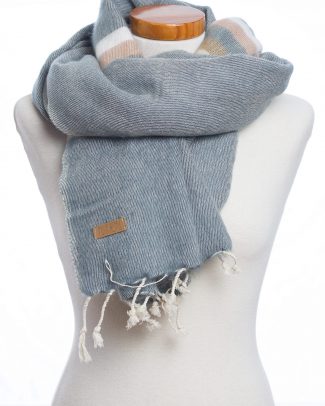 Texelse Schapenboet sjaal omslagdoek jeans-blauw met kaki streep Puur Nepal