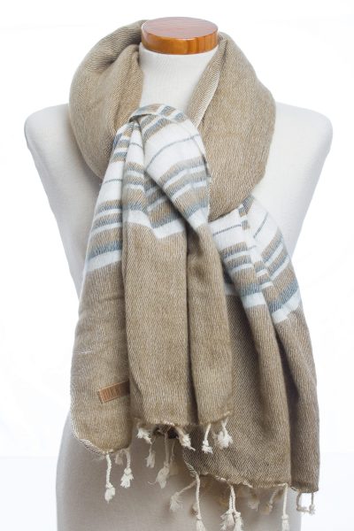 Sjaal kaki grey stripe Puur Nepal Texelse Schapenboet