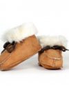 Babyslof lamsvel met vachtvoering cognac