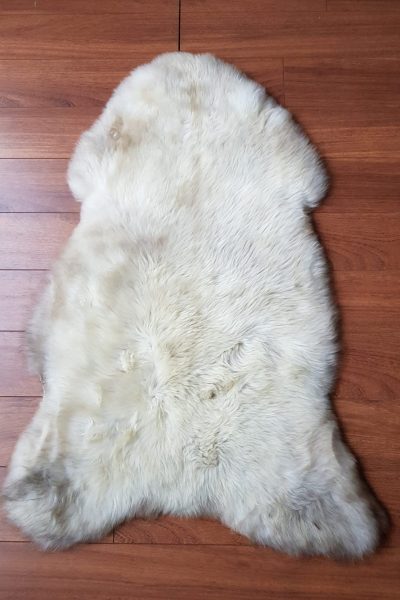 Schapenvacht wolwit gemêmeleerd Texelse Schapenboet sheepskin schaffell