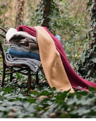 Wollen plaids en dekens